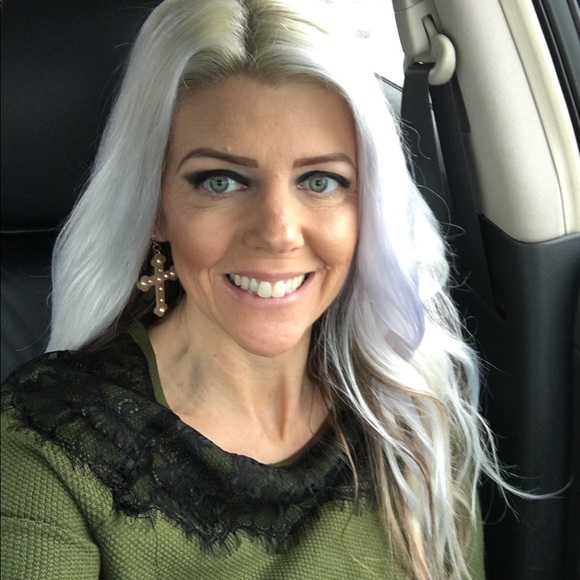 Meet your Posher, Heather - Picture 7 of 16